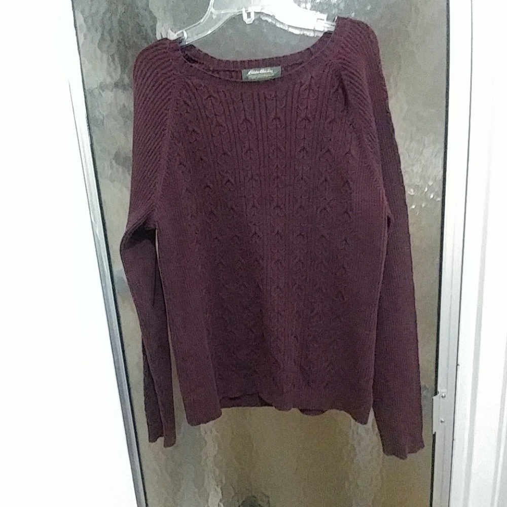 Medium Eddie Bauer Long Sweater